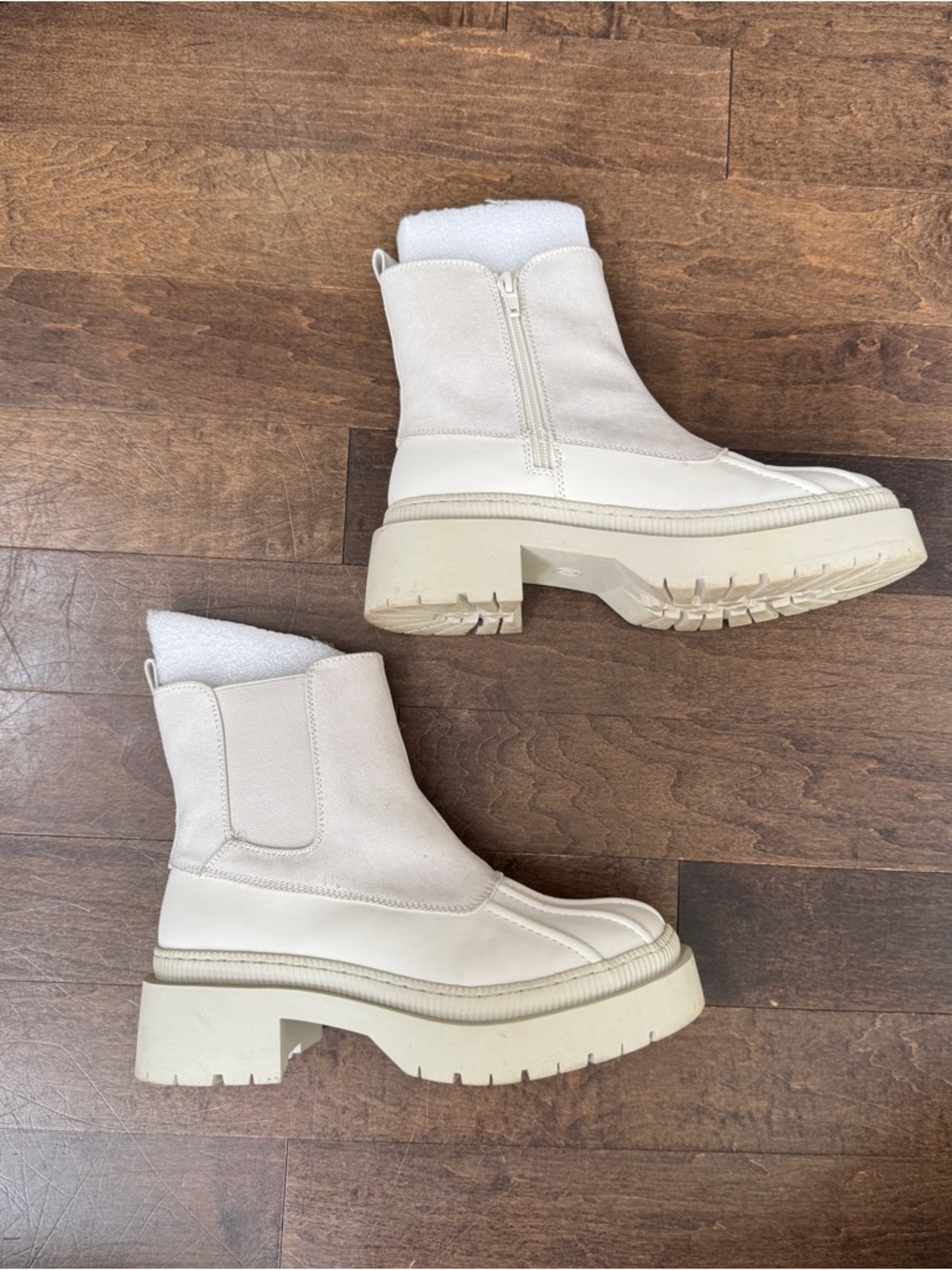 Universal threads target cream white ankle rain boots 7.5